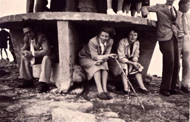 De zitjes waren bedoeld voor Japanse toeristen maar die waren nog niet gekomen.